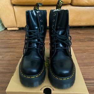 Doc Marten Jadons